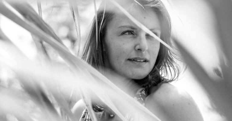 Lire la suite à propos de l’article Un portrait, deux regards avec Suzanne