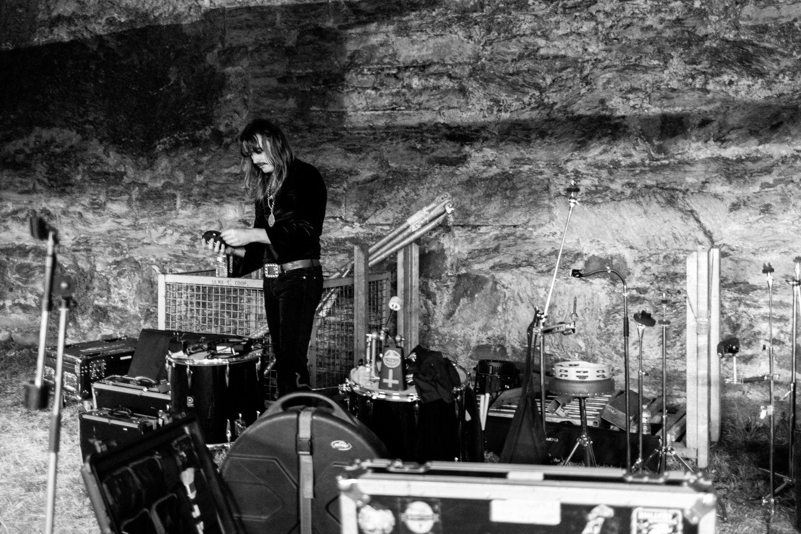reportage photographie noir et blanc coulisses festival groupe rock breton moundrag 